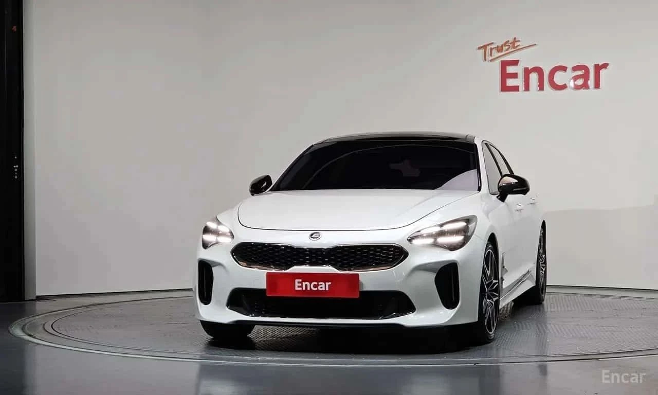 Kia Stinger, снимка 3 - Автомобили и джипове - 56727992