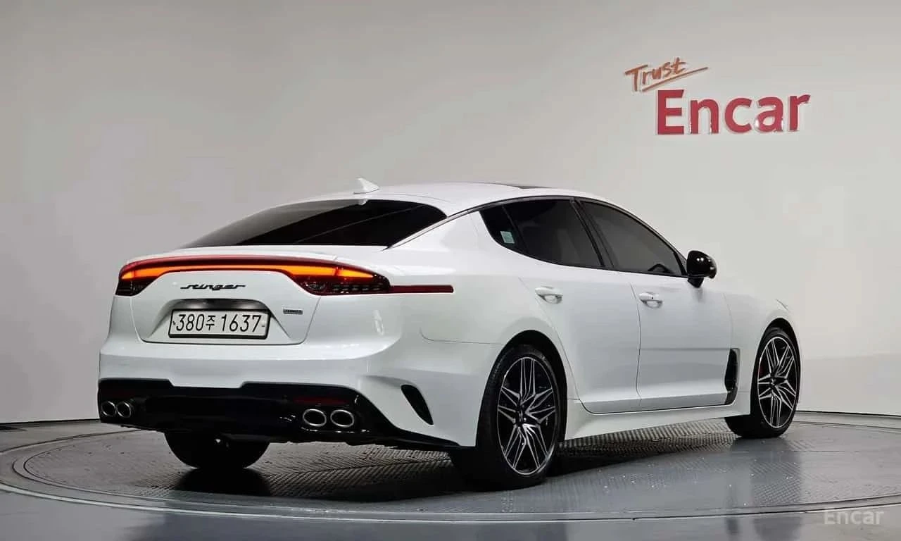 Kia Stinger, снимка 2 - Автомобили и джипове - 56727992