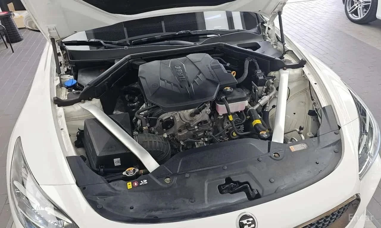 Kia Stinger, снимка 17 - Автомобили и джипове - 56727992