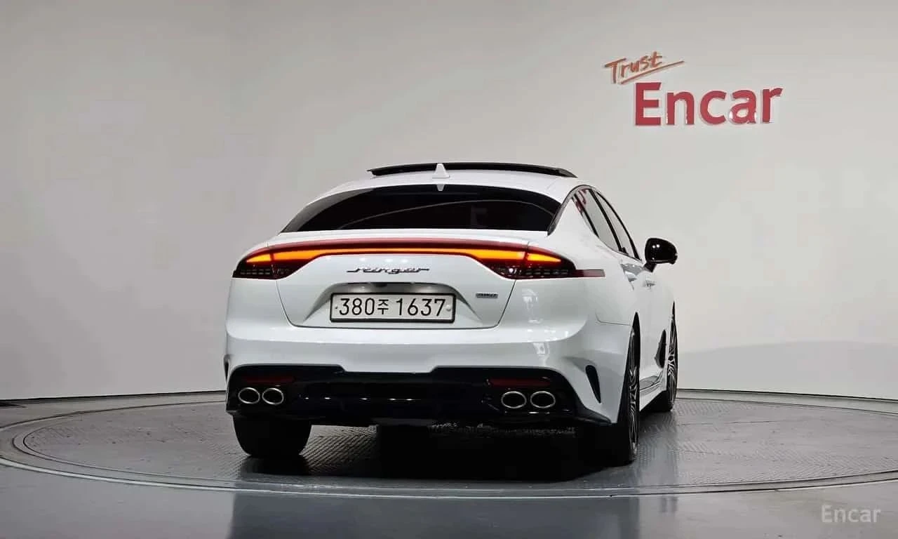 Kia Stinger, снимка 4 - Автомобили и джипове - 56727992