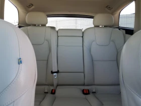 Обява за продажба на Volvo XC60 B5 MOMENTUM ФИКСИРАНА ЦЕНА! ГРАДУШКА ~43 999 лв. - изображение 10