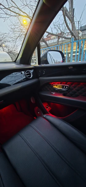 Bentley Bentayga First Edition - 210000 € / 410724.30 лв. - 97815631 6