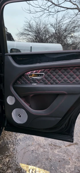 Bentley Bentayga First Edition - 210000 € / 410724.30 лв. - 97815631 13