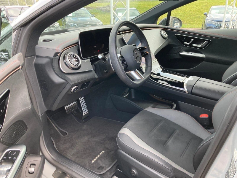 Mercedes-Benz EQE 300 AMG/AIRMATIC/NIGHT/ADVANCED/CAMERA/LED/KEYLESS, снимка 8 - Автомобили и джипове - 50876004