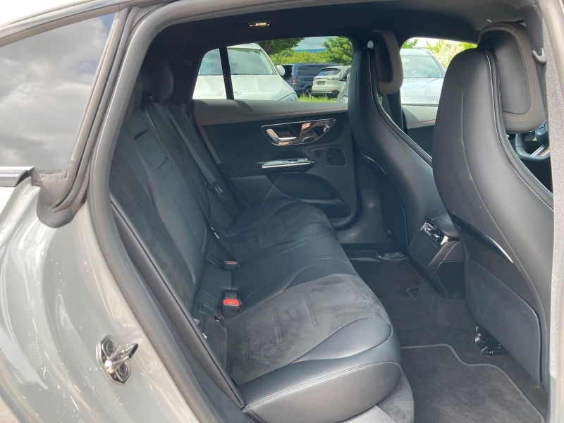 Mercedes-Benz EQE 300 AMG/AIRMATIC/NIGHT/ADVANCED/CAMERA/LED/KEYLESS, снимка 13 - Автомобили и джипове - 50876004