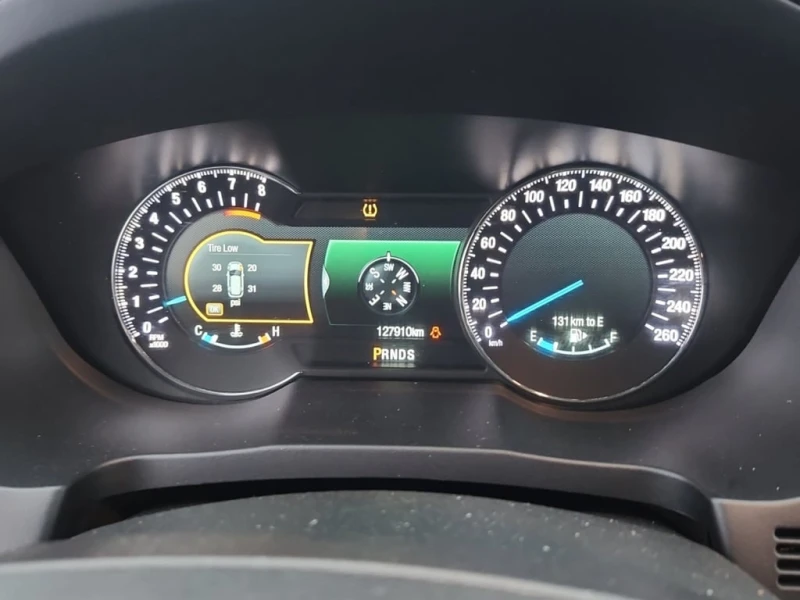 Ford Explorer * PLATINUM * CARFAX * БЕЗ ПЪРВОНАЧАЛНА ВНОСКА, снимка 9 - Автомобили и джипове - 52972745