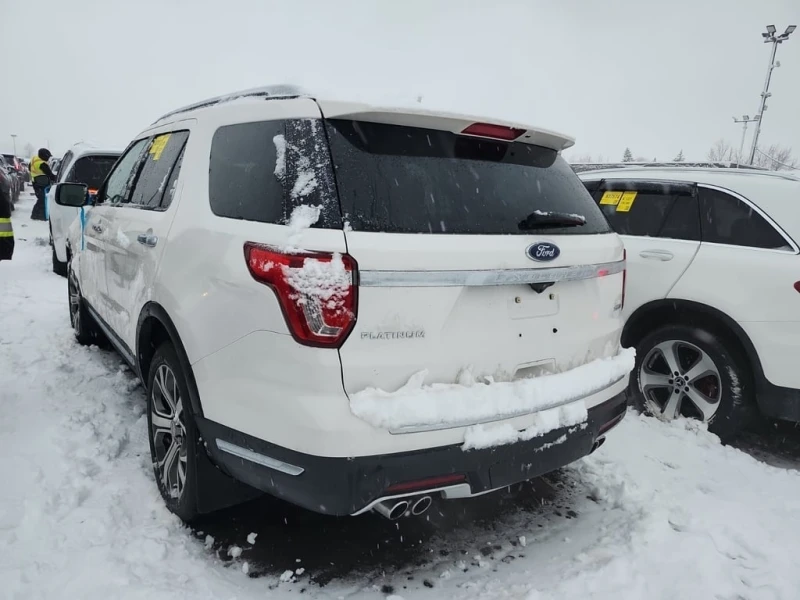 Ford Explorer * PLATINUM * CARFAX * БЕЗ ПЪРВОНАЧАЛНА ВНОСКА, снимка 4 - Автомобили и джипове - 52972745
