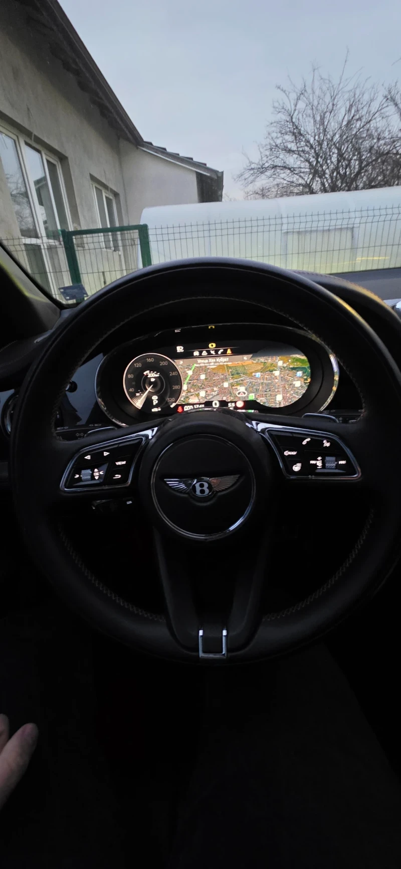 Bentley Bentayga First Edition, снимка 10 - Автомобили и джипове - 53397225