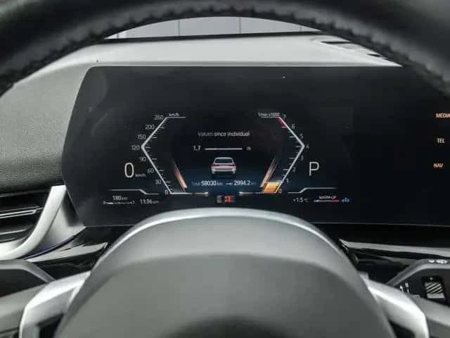 BMW X1 xDrive28i / Keyless / PANO / ПОДГРЕВИ, снимка 8 - Автомобили и джипове - 53538185