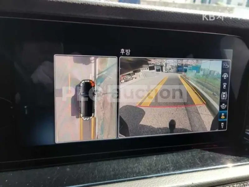 Mercedes-Benz G 63 AMG BURMESTER* 360 CAM* ОБДУХ* LANE ASSIST* , снимка 11 - Автомобили и джипове - 54078338