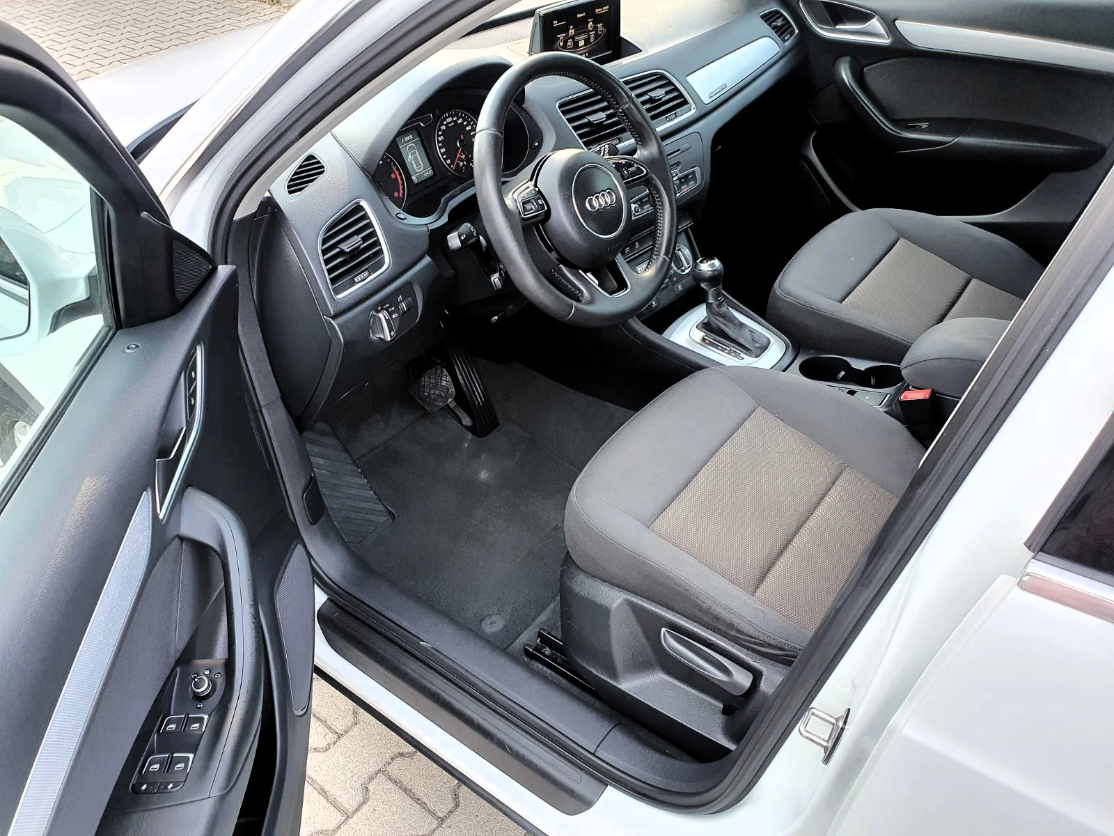 Audi Q3 2.0TDI Quattro/Advanced Plus/S-tronic - изображение 7