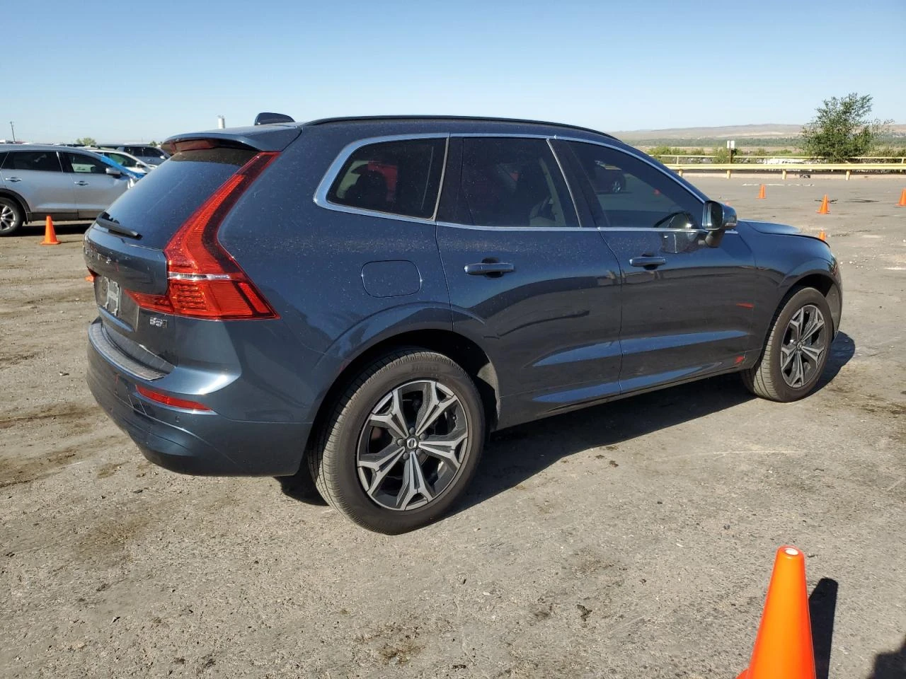 Volvo XC60 B5 MOMENTUM ФИКСИРАНА ЦЕНА! ГРАДУШКА - изображение 6