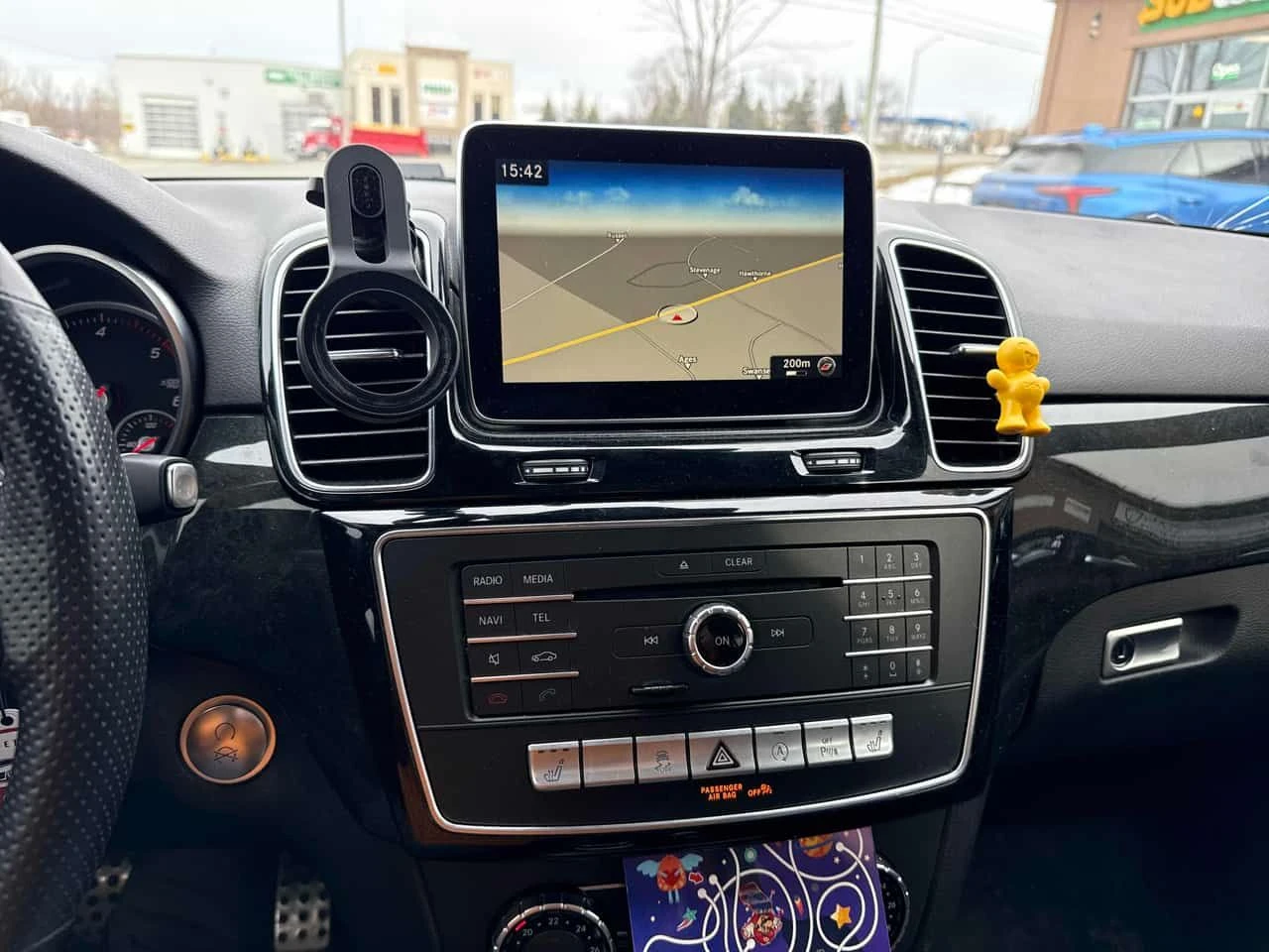 Mercedes-Benz GLE 350 d* ПРАВЕН МОТОР* DISTRONIC* PANORAMA* , снимка 9 - Автомобили и джипове - 53967882