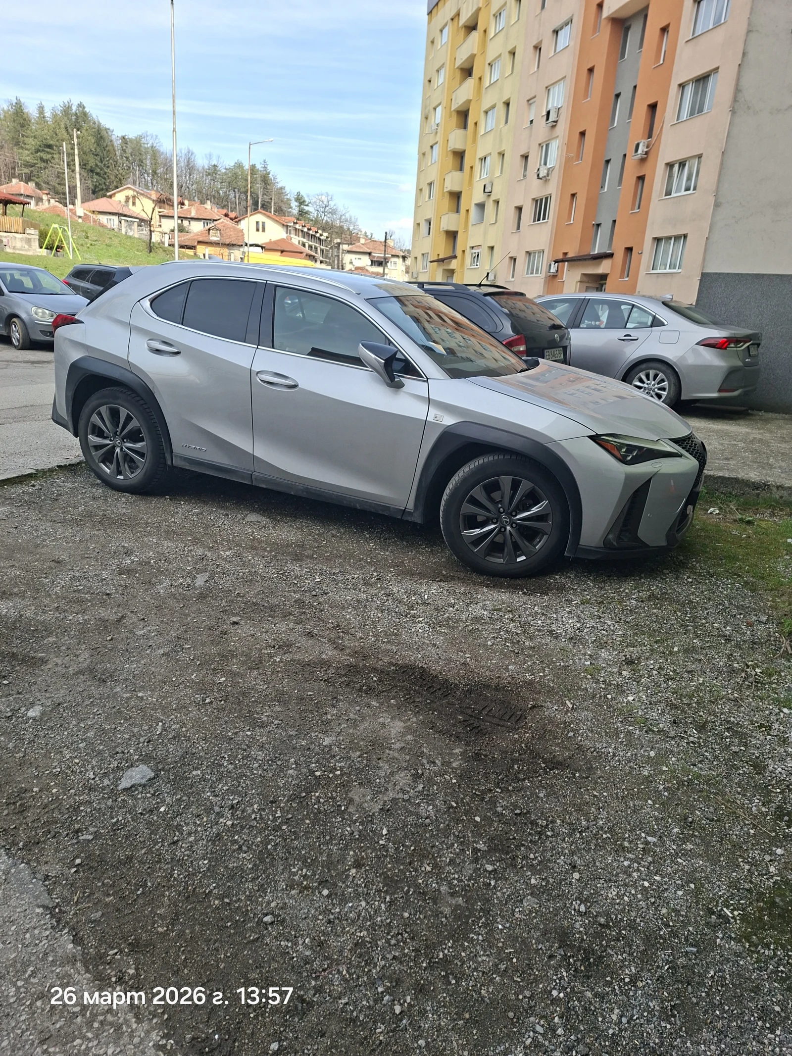 Lexus UX 250h F sport