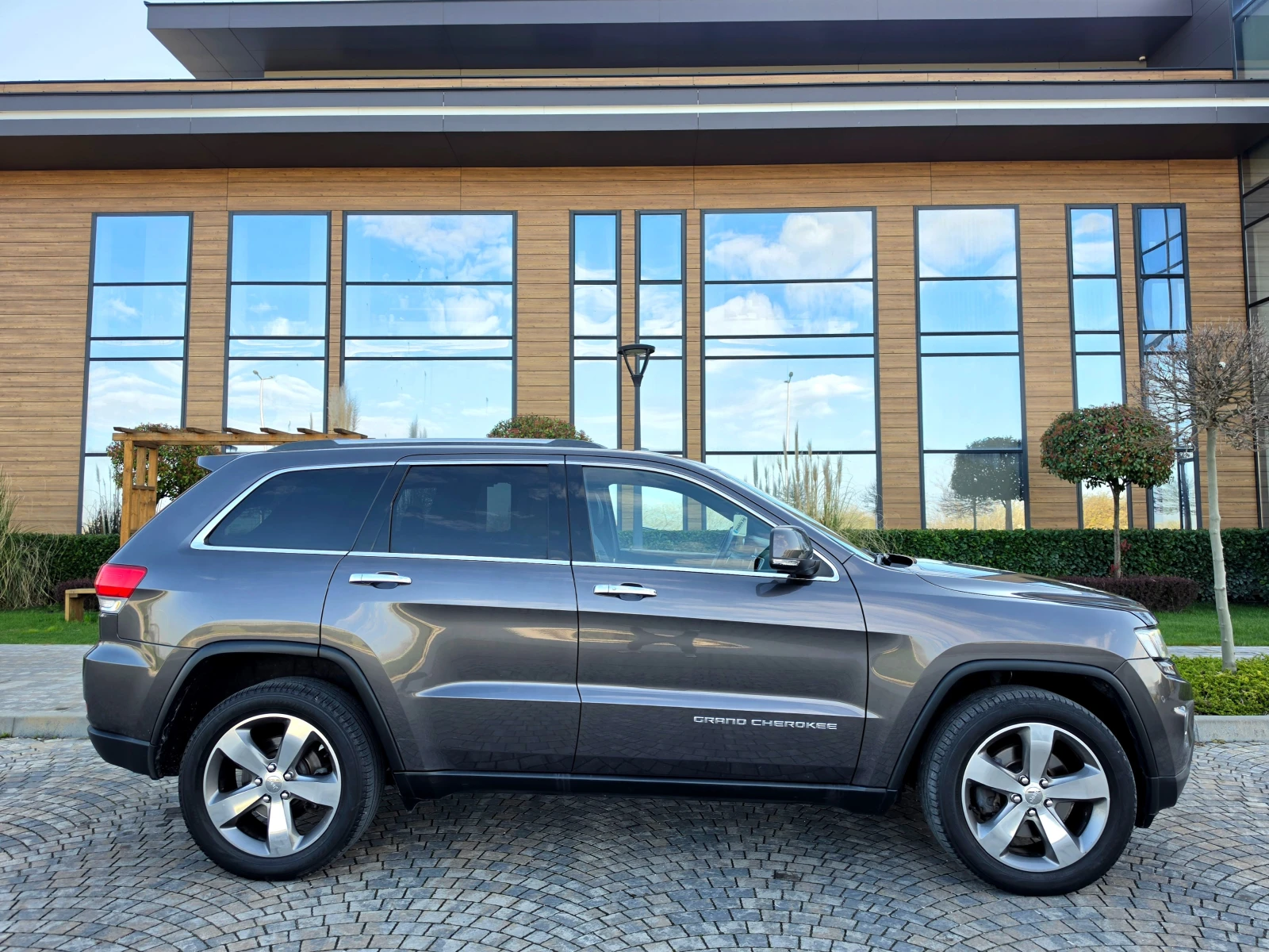 Jeep Grand cherokee 3.0 D  | Mobile.bg � ����������� 4