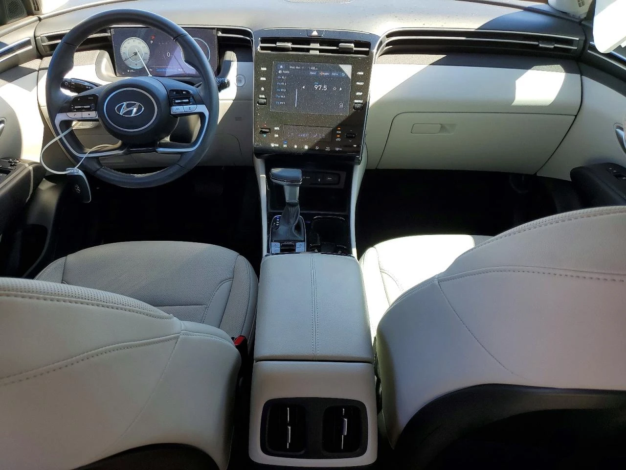 Hyundai Tucson * SEL* КОЖА* ПОДГРЕВ* NAVI* LED* CAMERA* , снимка 8 - Автомобили и джипове - 54220091