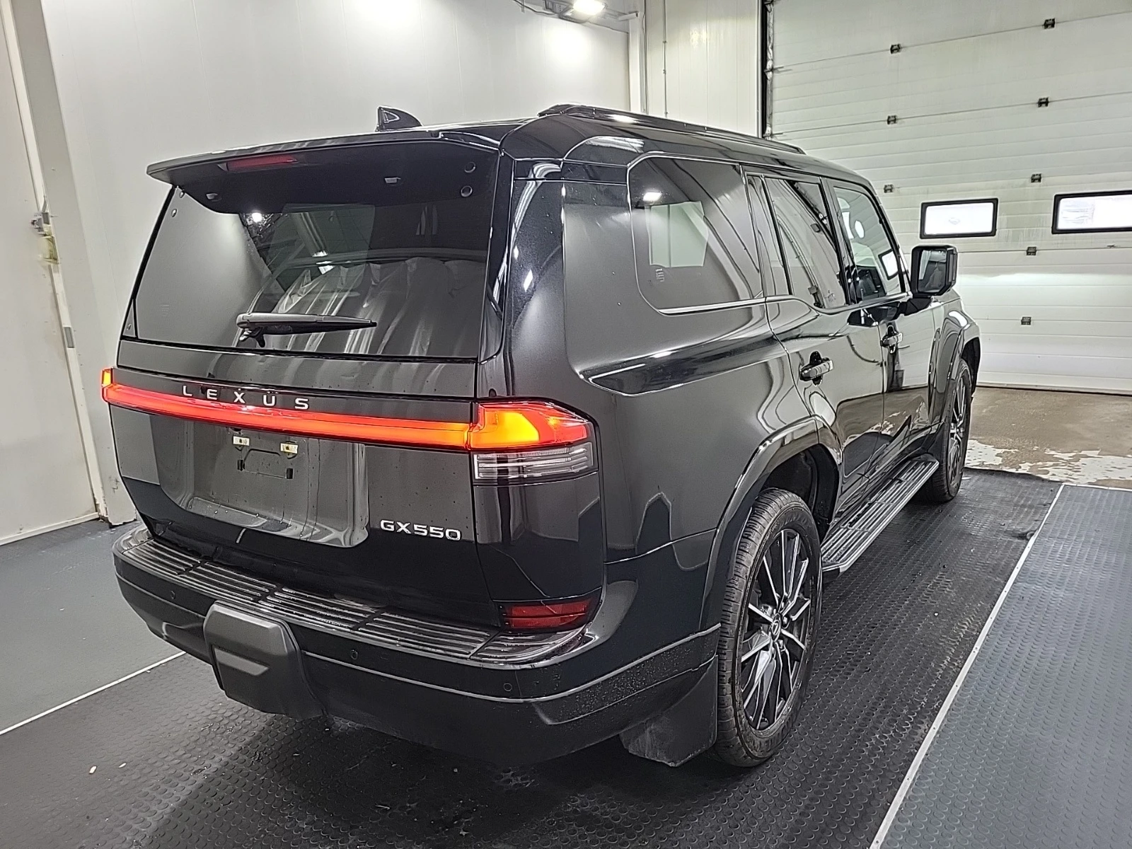 Lexus GX 550 * * ���� �� �� * * CARFAX * * ���� ������ * *  | Mobile.bg � ����������� 3