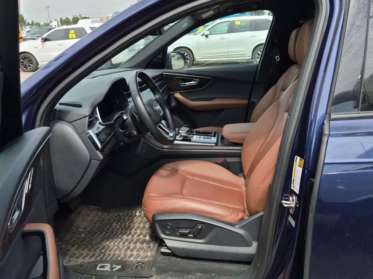 Audi Q7 55TFSI * PROGRESSIV * CARFAX * Бeз инциденти * , снимка 8 - Автомобили и джипове - 55096957