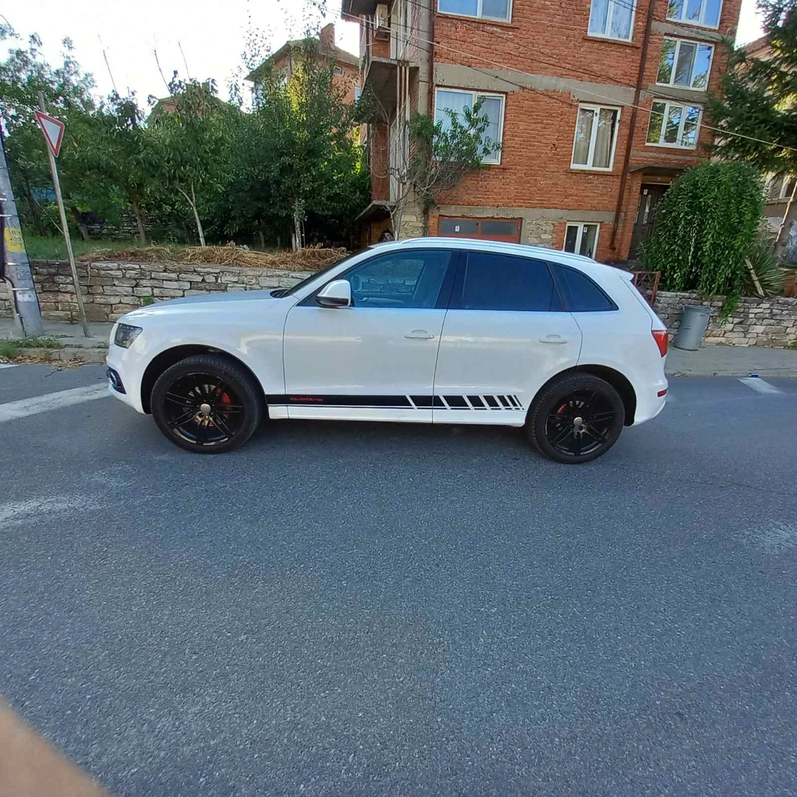 Audi Q5 2.0 TDI 6 скорости, снимка 7 - Автомобили и джипове - 55463115