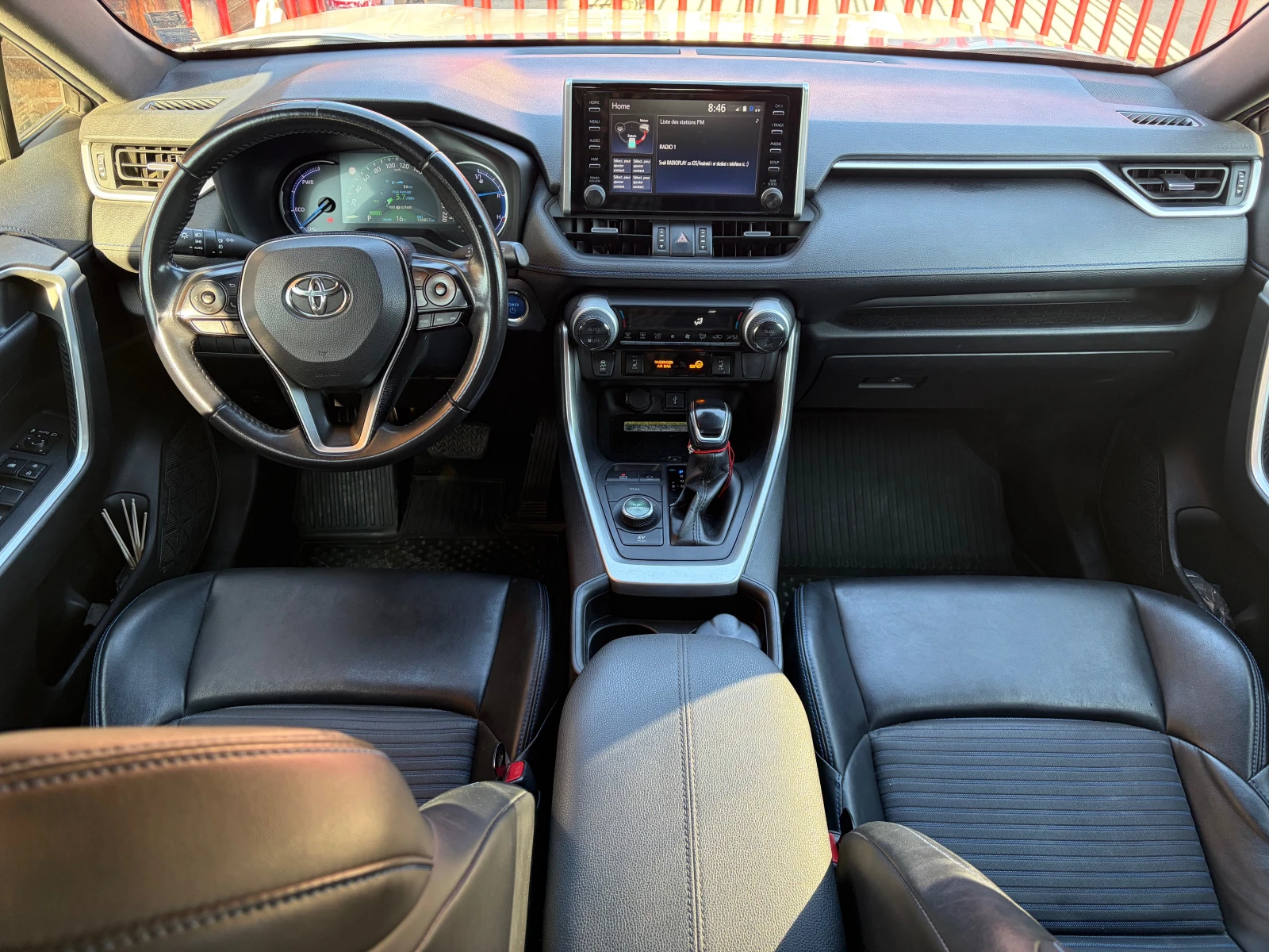 Toyota Rav4 2.5P HYBRID CVT AWD Style 2021, снимка 10 - Автомобили и джипове - 56168711