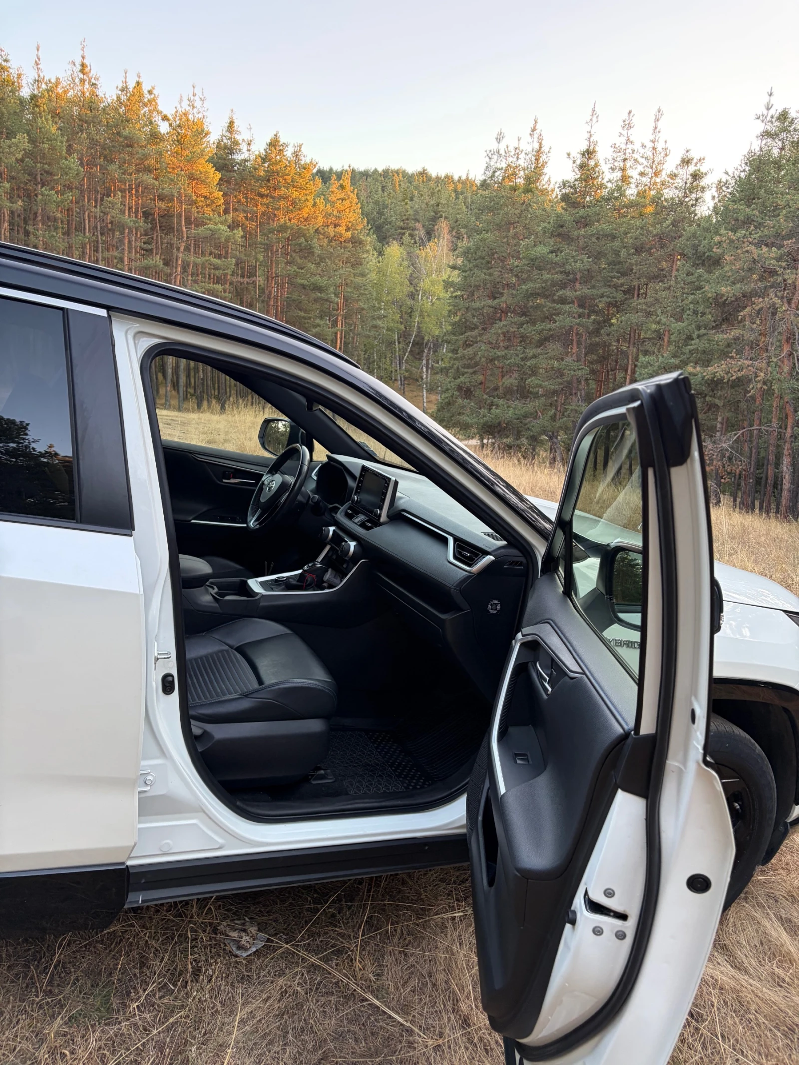 Toyota Rav4 2.5P HYBRID CVT AWD Style 2021, снимка 9 - Автомобили и джипове - 56168711