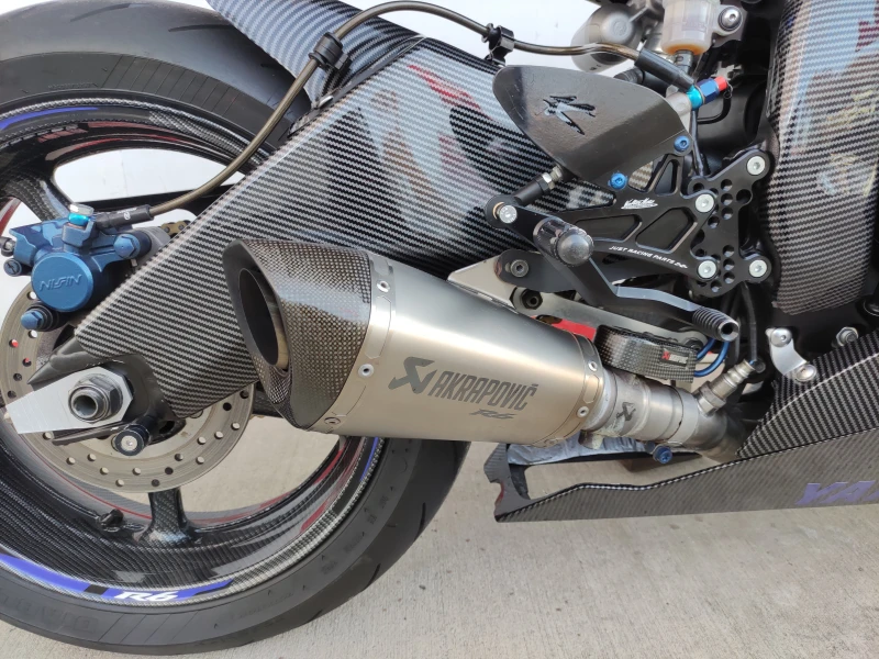 Yamaha YZF-R6 CARBON AKRAPOVIC, снимка 13 - Мотоциклети и мототехника - 52847849
