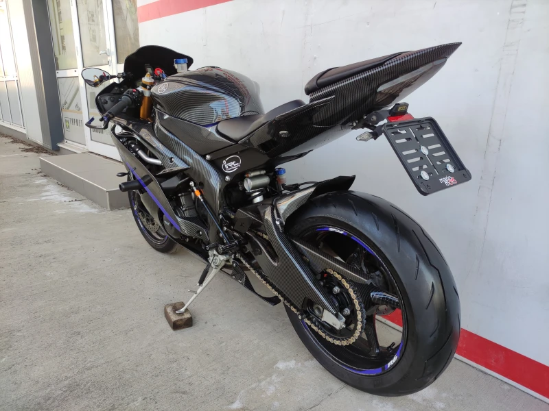 Yamaha YZF-R6 CARBON AKRAPOVIC, снимка 4 - Мотоциклети и мототехника - 52847849