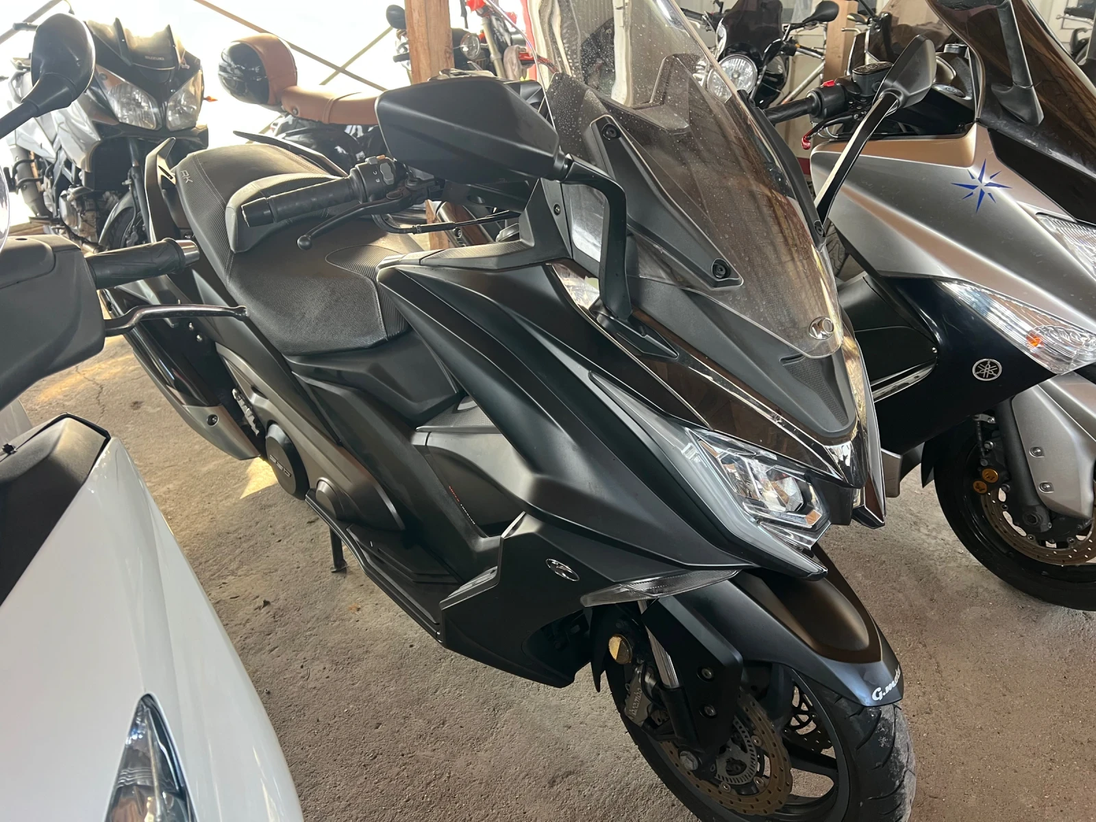 Kymco AK 550 Lizing