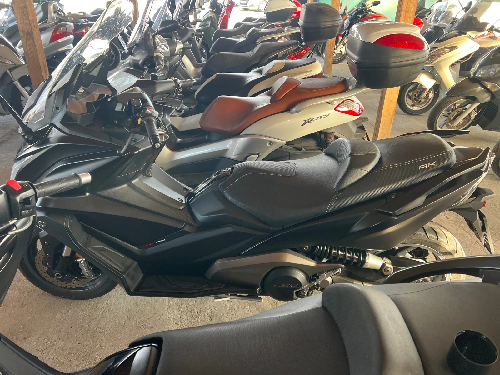 Kymco AK 550 Lizing, снимка 12 - Мотоциклети и мототехника - 53989798