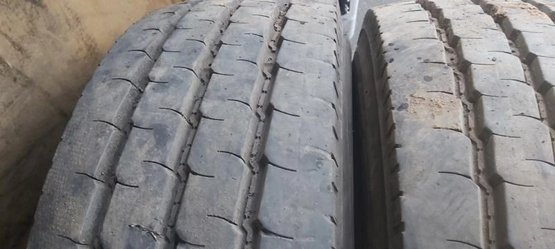 Гуми Летни 235/75R17, снимка 3 - Гуми и джанти - 32788608