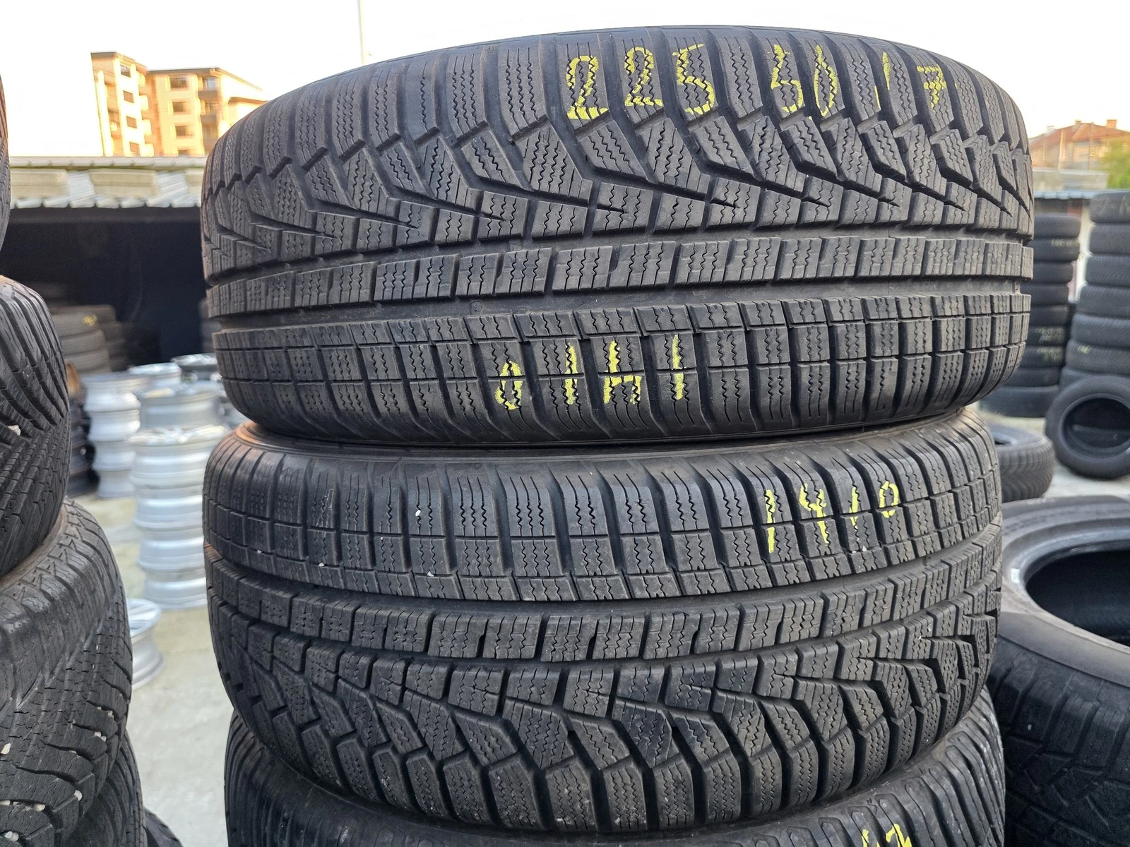 Гуми Зимни 205/55R17