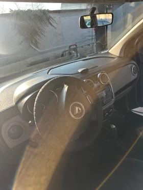 Dacia Lodgy 1, 6/83 бензин - газ, снимка 2