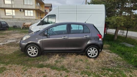 Toyota Yaris 1.0, снимка 1