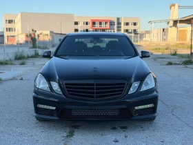 Mercedes-Benz E 220 AMG-Pack* Shadow Line* Black edition* AMG18 , снимка 2