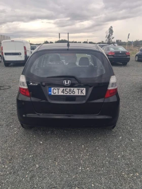 Honda Jazz Топ състояние, снимка 4