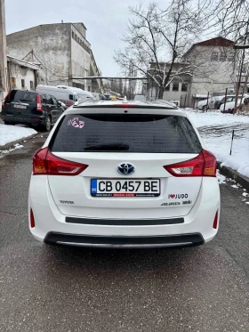 Toyota Auris 1.8 Hybrid | Mobile.bg    10