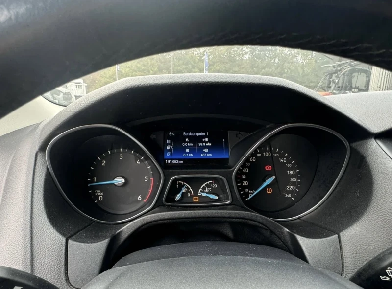 Ford Focus 1.5 TDCI блъснато нов внос Германия, снимка 12 - Автомобили и джипове - 47474731