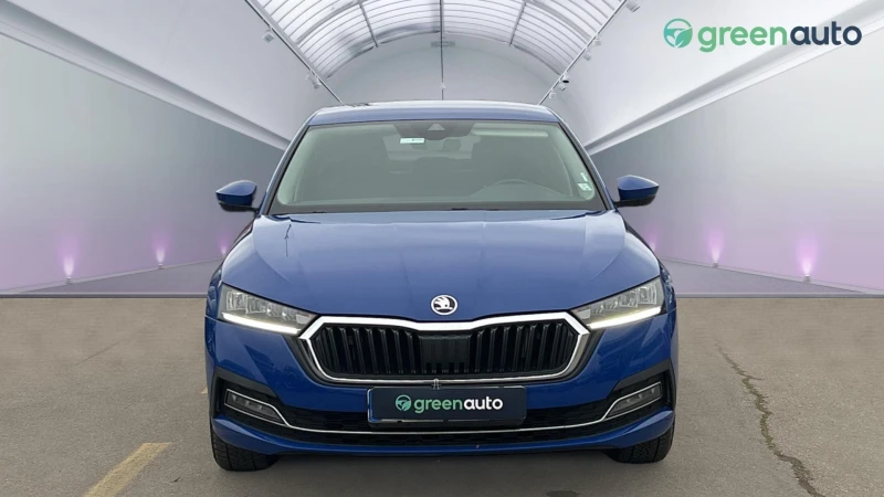 Skoda Octavia 2.0 TDi DSG, снимка 4 - Автомобили и джипове - 48273889