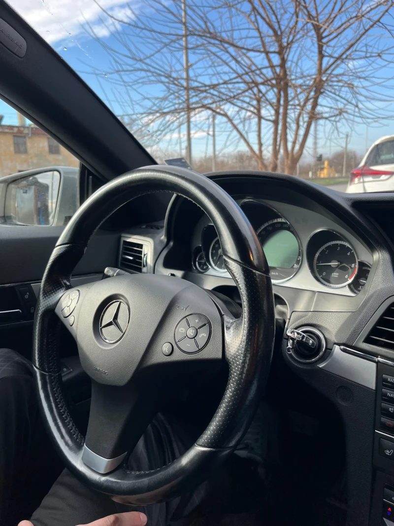 Mercedes-Benz E 250, снимка 6 - Автомобили и джипове - 48356528