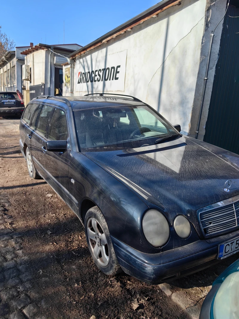 Mercedes-Benz E 290, снимка 1 - Автомобили и джипове - 48688304