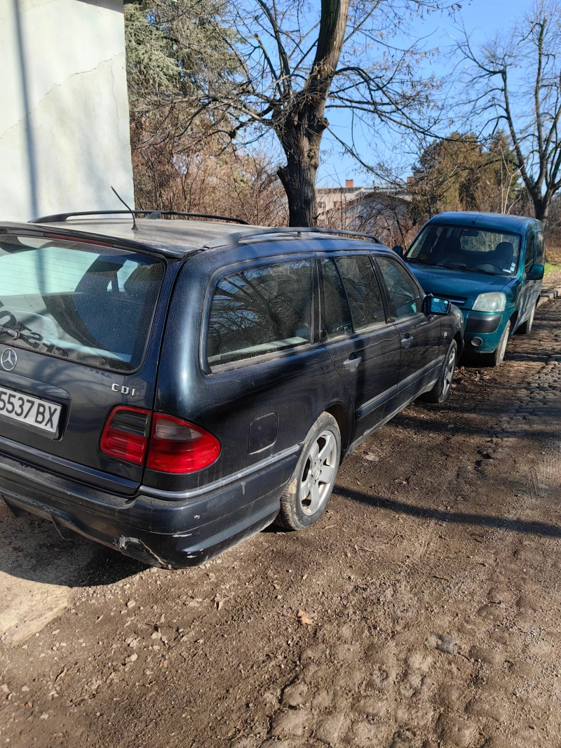 Mercedes-Benz E 290, снимка 3 - Автомобили и джипове - 48688304