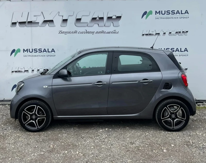 Smart Forfour, снимка 7 - Автомобили и джипове - 48996215