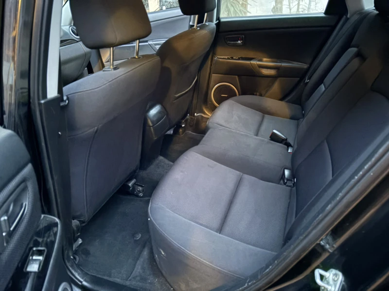 Mazda 3 2.0 CD FACELIFT, снимка 11 - Автомобили и джипове - 52680854