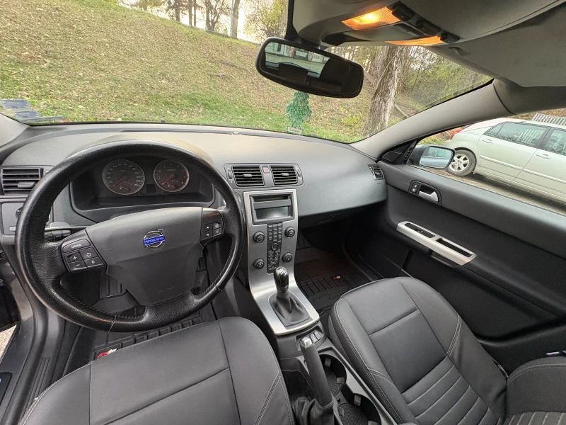 Volvo V50 2.4i 170 к.с., снимка 10 - Автомобили и джипове - 52710778