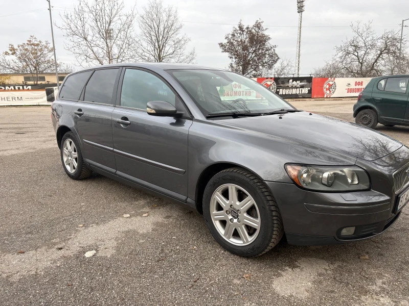 Volvo V50 2.4i 170 к.с., снимка 2 - Автомобили и джипове - 52710778