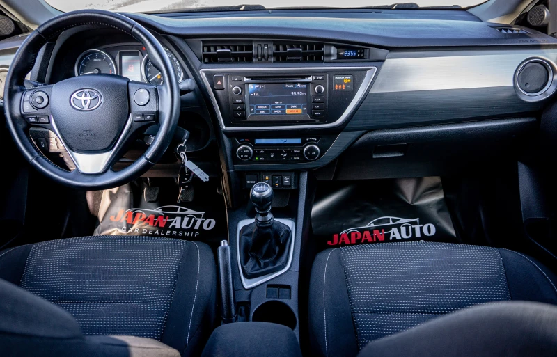 Toyota Auris 1.6 i-VVTI С ГАРАНЦИЯ! TOP!!!, снимка 8 - Автомобили и джипове - 52800929