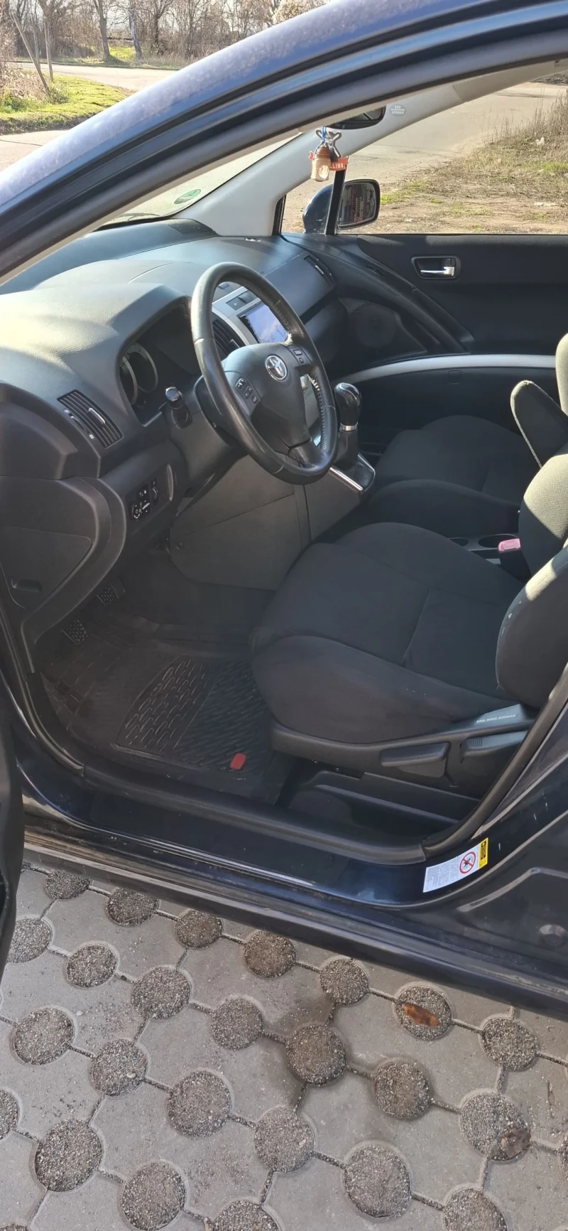 Toyota Corolla verso 1.8 vvt-i бензин газ , снимка 11 - Автомобили и джипове - 52818294