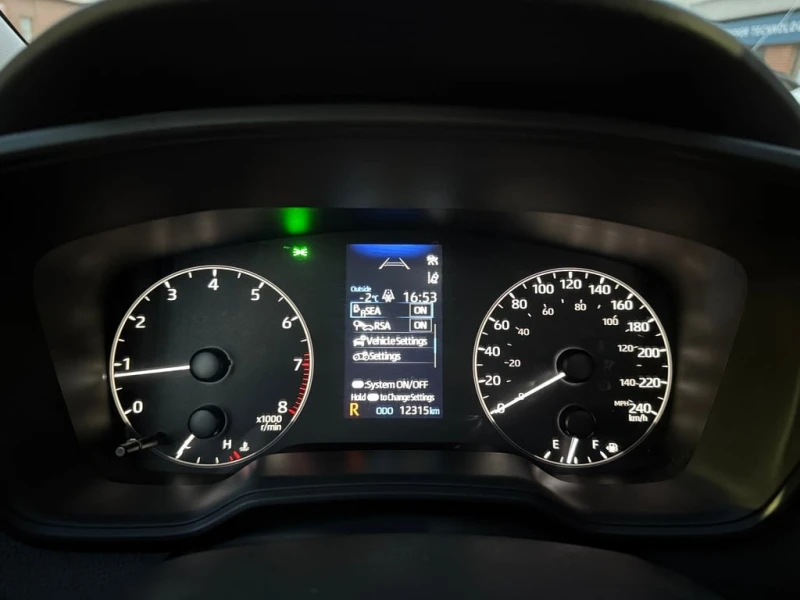 Toyota Corolla * LE CVT * CARFAX * ЦЕНА ДО БГ, снимка 17 - Автомобили и джипове - 52893433