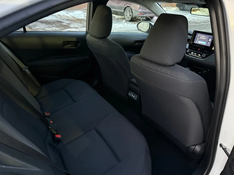 Toyota Corolla * LE CVT * CARFAX * ЦЕНА ДО БГ, снимка 11 - Автомобили и джипове - 52893433