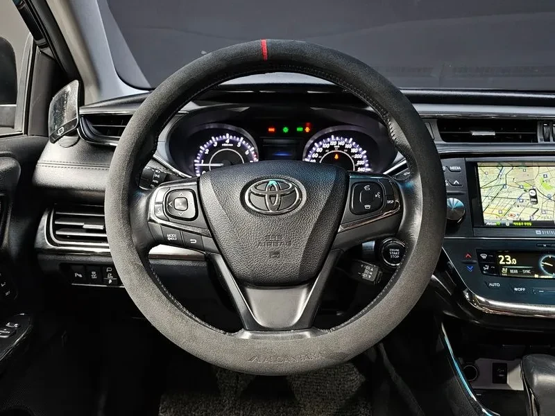 Toyota Avalon  Limited, снимка 13 - Автомобили и джипове - 56653727